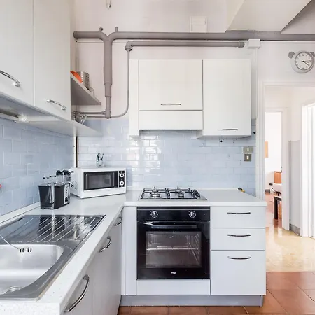 Quiet And Cozy Urban By Wonderful Italy