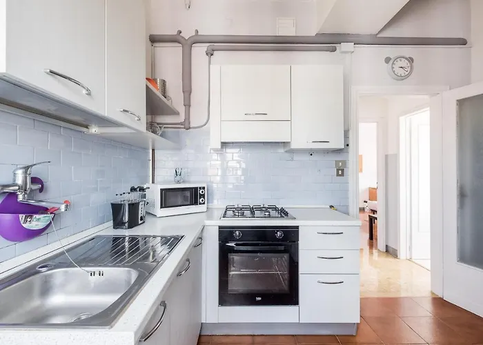 Quiet And Cozy Urban By Wonderful Italy